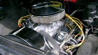 Illustration for article titled Pair Of Mini SUVs With V8 Swaps Are An Odd Find